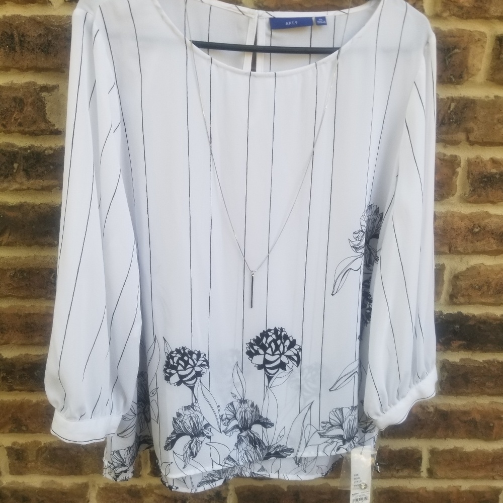 Apt 9 white with black blouse. XL.